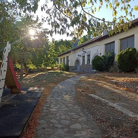 Albergue De Siresa エクステリア 写真